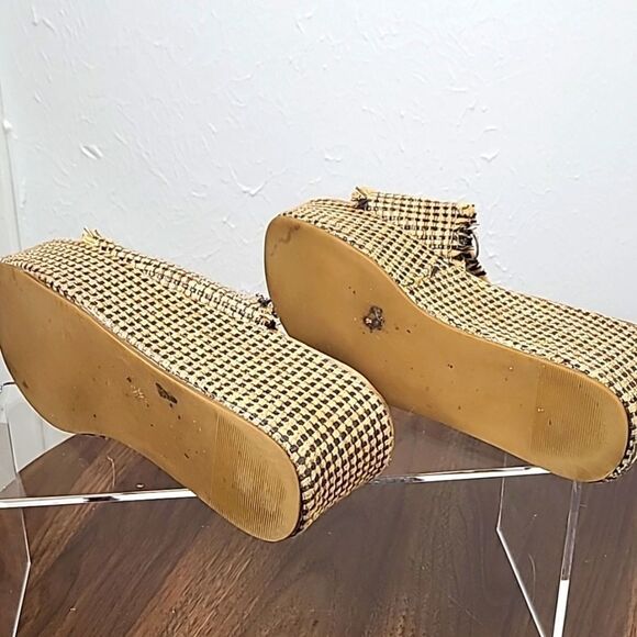 Band of Gypsies Slip-on Wedges, Black & Tan Jute Fabric, Size 7 Shoes - Picture 6 of 9